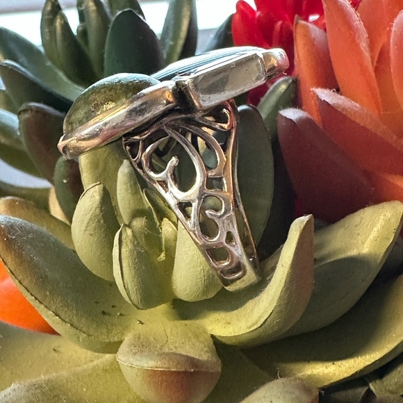 Elegant Labradorite, Peridot, Green Turquoise 925 Silver Cocktail Artisan Ring - Picture 11 of 15